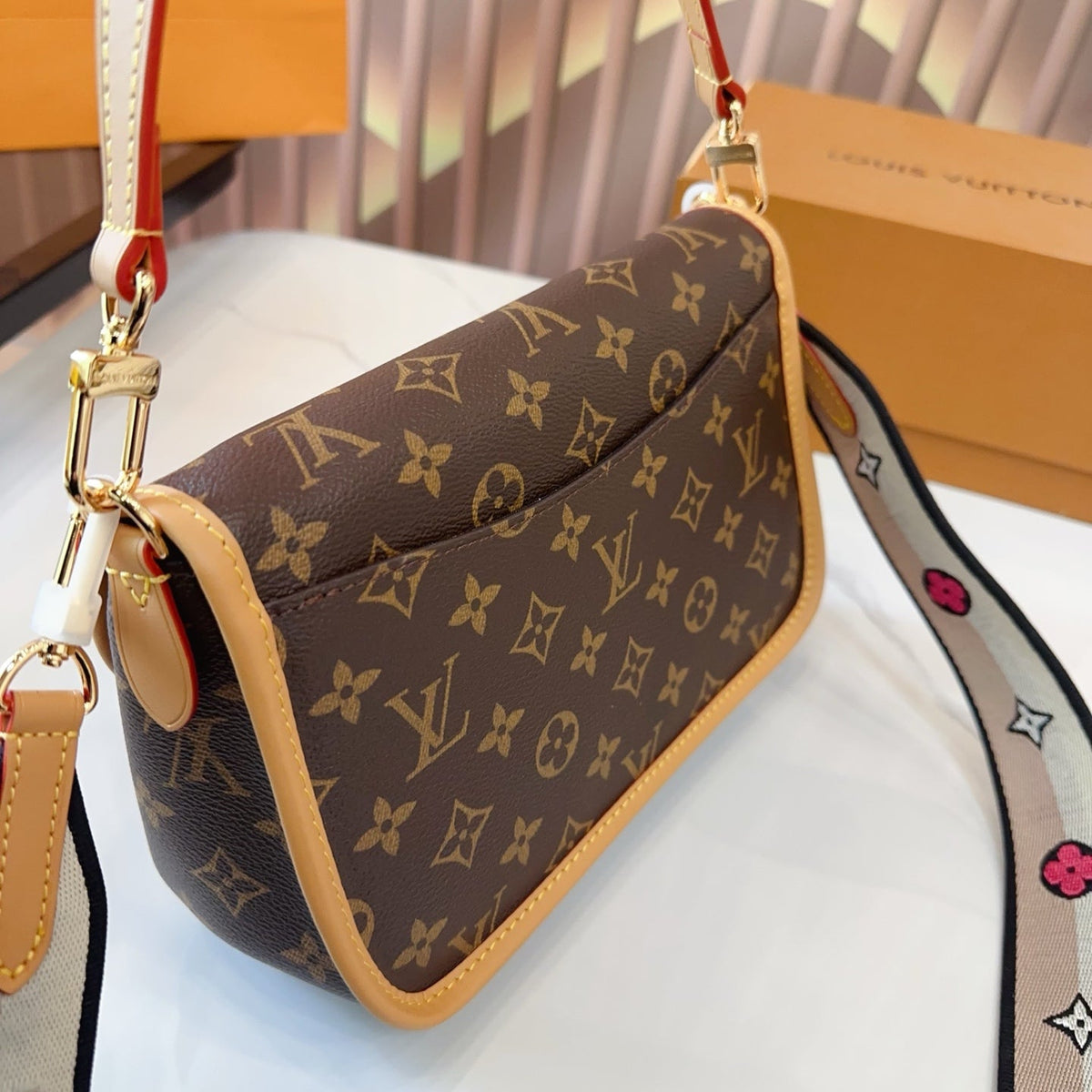 Serenityll™ 181901 Luxury Bags(23*10*15)cm